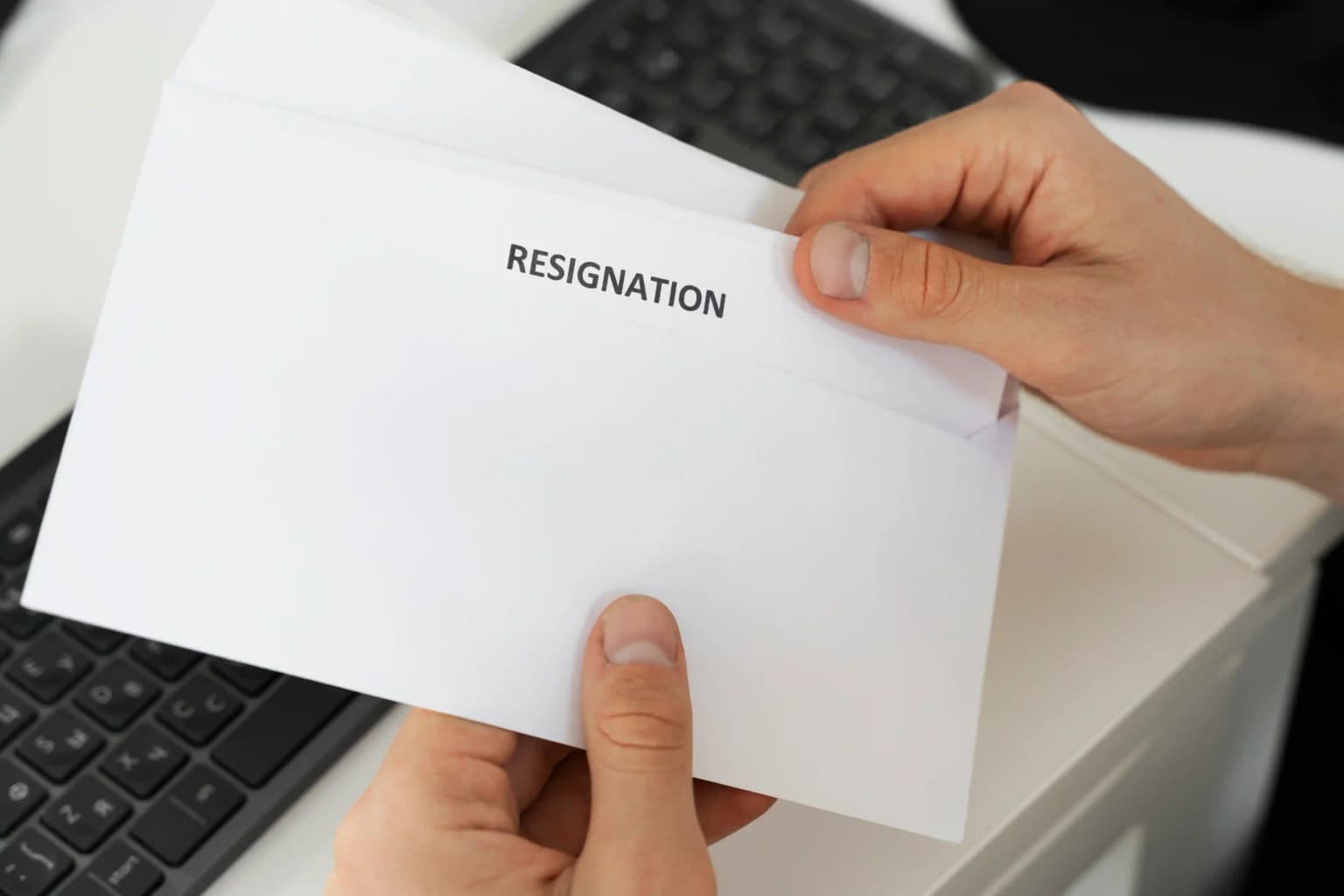 Surat Bebas Kewajiban Kerja (Relieving Letter)