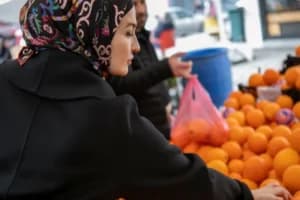 Pasar Oligopoli: Pengertian, Ciri-Ciri hingga Contohnya